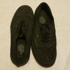 All black Van shoes